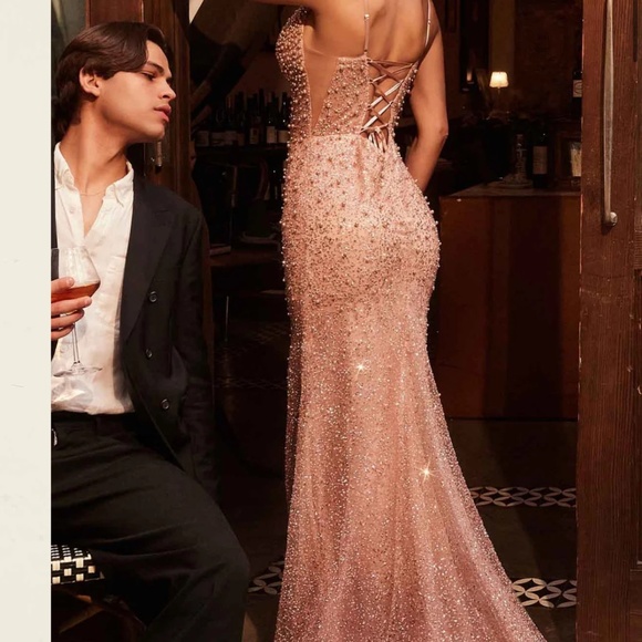 Dress - Picture 2 of 2